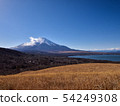 Lake Yamanaka and Mount Fuji 54249308