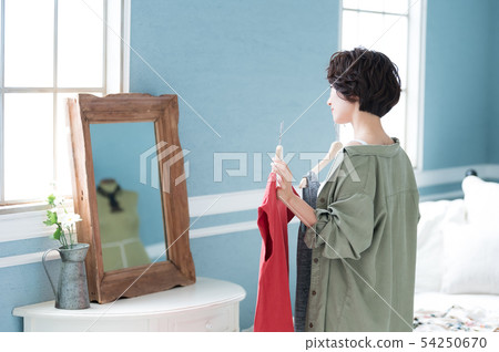 Lifestyle women 54250670