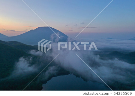 Man body mountain floating in the sea of clouds Man body mountain floating in the sea of clouds 54255509