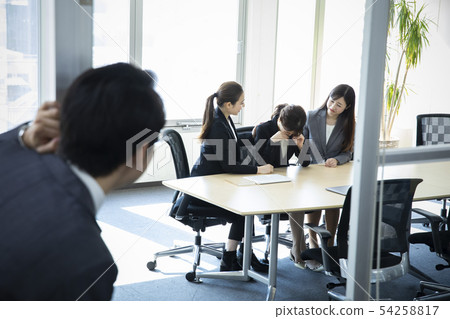 A manager who is satisfied with the retirement of female employees A manager who is satisfied with the retirement of female employees 54258817