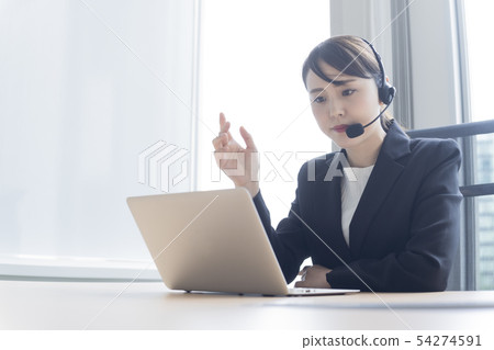Operator headset conference call 54274591