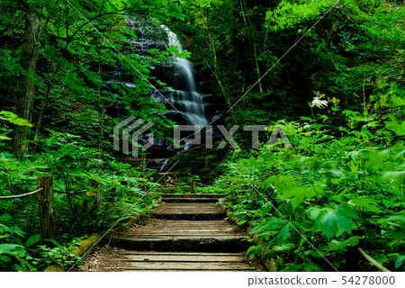 Kudan Falls 54278000