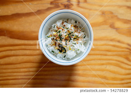 Sprinkle rice 54278829