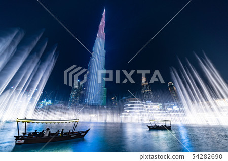 Dubai Burj Khalifa's No. 1 Fountain Show in the World 54282690