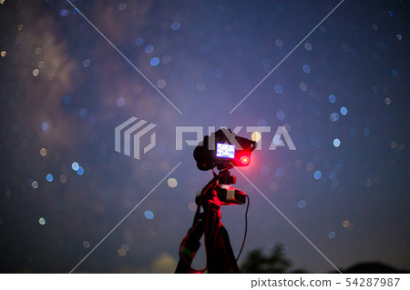 Shooting stars Shooting stars 54287987