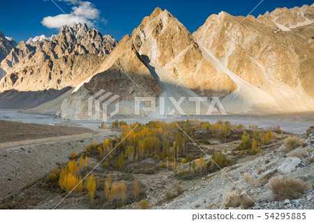 Passu Cones or Passu Cathedral,pakistan 54295885
