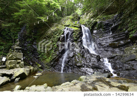 Inu Naruyama Shiroboro-ji Temple Gohatsu Falls (Izumisano City, Osaka Prefecture) 54299634