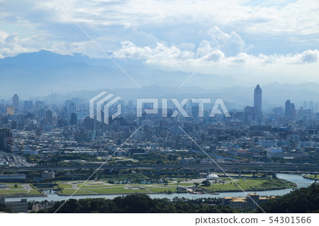 A view of Taipei city from Mt. 54301566