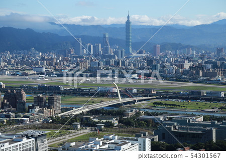 A view of Taipei city from Mt. 54301567