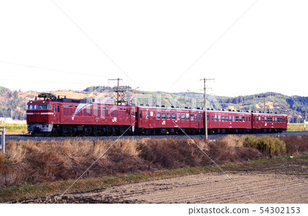1995 Series 50 trains on the Tohoku Line 54302153