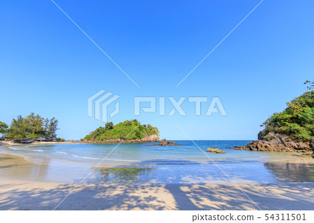 Clear turquoise blue sea at Bo Thong Lang Bay, 54311501