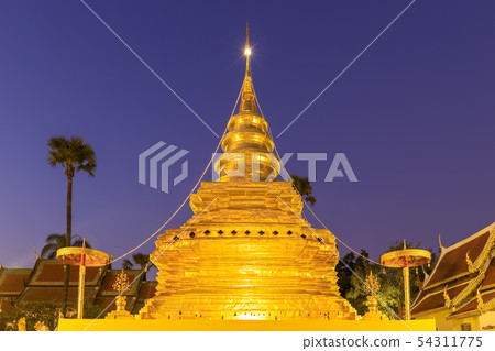 Golden buddha relic pagoda at Wat Phra That Si 54311775