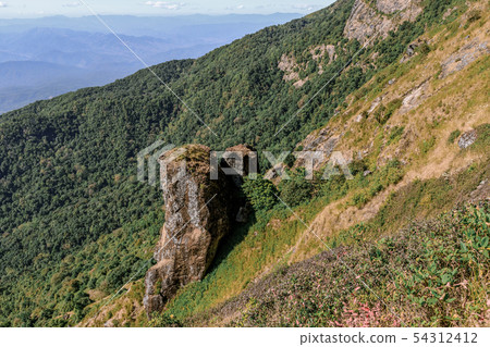 Pha Ngam Noi Cliff and valley scenery view at Kew Pha Ngam Noi Cliff and valley scenery view at Kew 54312412