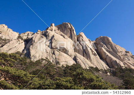 Soraksan的蔚山岩石 Soraksan的蔚山岩石 54312960