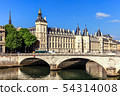 Conciergerie Castle and Bridge of Change. Paris  54314008