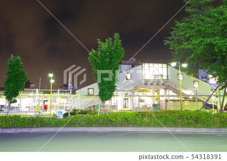 Nakagami站在晚上 54318391