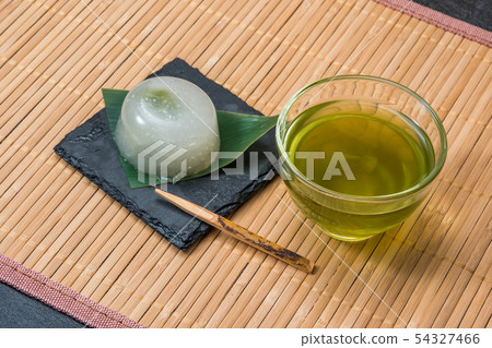 Summer Japanese sweets (wagashi) 54327466