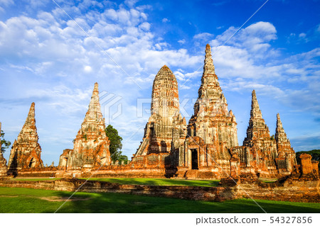 Wat Chaiwatthanaram temple, Ayutthaya, Thailand 54327856
