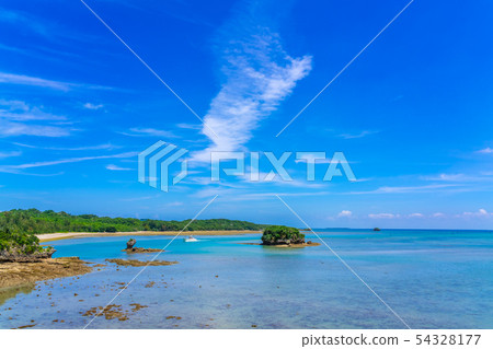 Okinawa Sea and Aya Bridge Okinawa Sea and Aya Bridge 54328177