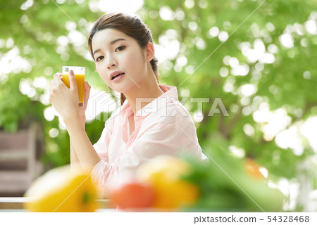 Woman health healthy Woman health healthy 54328468