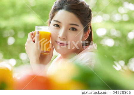 Woman health healthy Woman health healthy 54328506