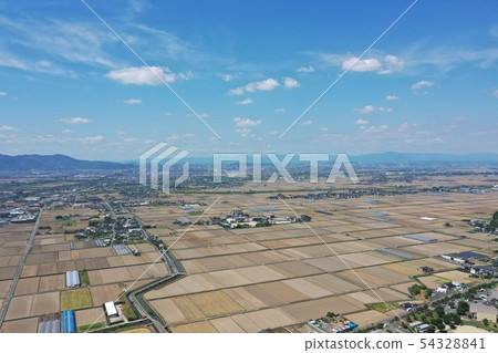 Aerial view of the landscape of a regional city 54328841