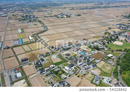 Aerial view of the landscape of a regional city 54328842