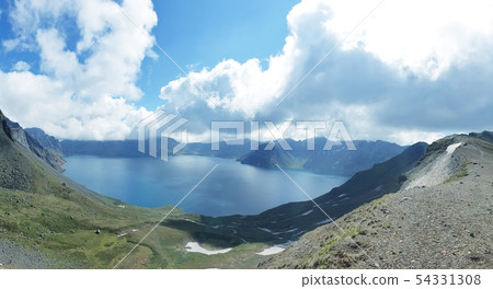 Mt. Mt. 54331308