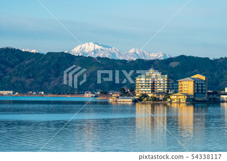 多哥池塘大山雪 54338117