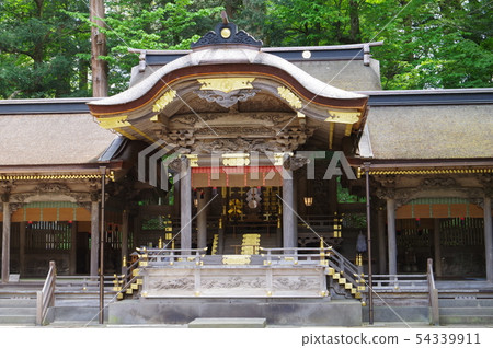 Shinshu Kamisuwa Su訪神社Kamisha Hongu Shrine全國各地的Su訪神社主要的Honzan因其每天一次的藥丸節而聞名 54339911