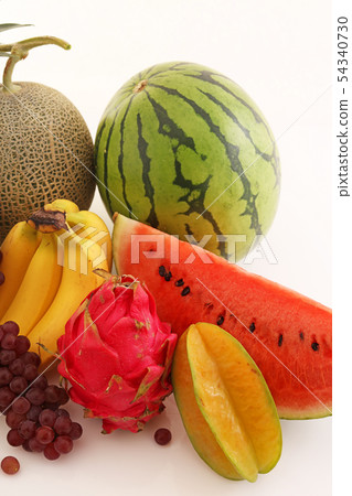Fresh fruit 54340730