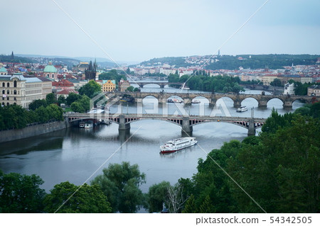 布拉格伏爾塔瓦河 布拉格伏爾塔瓦河 54342505