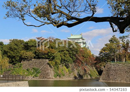 Nagoya castle in the late autumn Nagoya castle in the late autumn 54347283