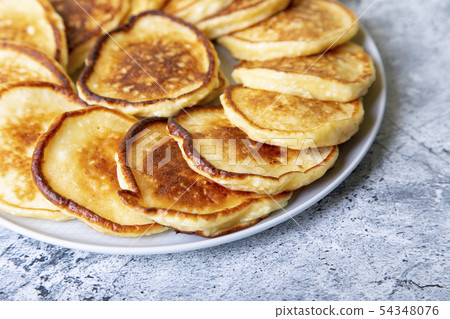 Homemade cheesecakes from cottage cheese 54348076