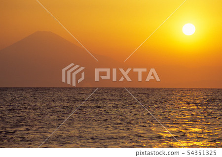傍晚的海 傍晚的海 54351325