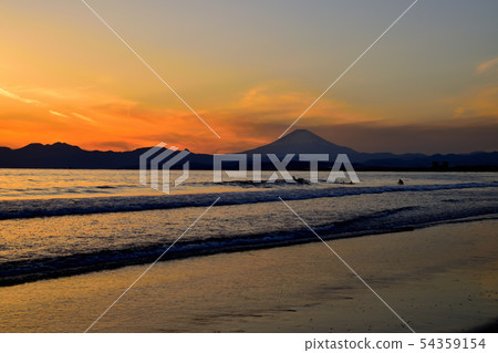 Mt Fuji and Shonan Katase coast at dusk Mt Fuji and Shonan Katase coast at dusk 54359154