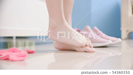 woman has athletes foot woman has athletes foot 54360350