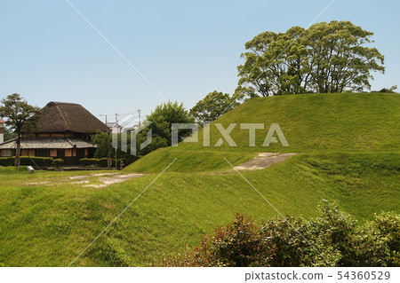 Ancient tomb (Nagoya Tohosu-cho: Hisagozuka) 54360529