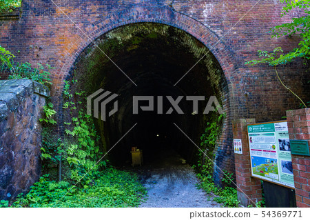 (Niigata Prefecture) Shin Shichi Coast Shin Shinren Brick Tunnel Boardwalk 54369771