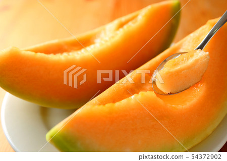 Melon spoon raised 54372902