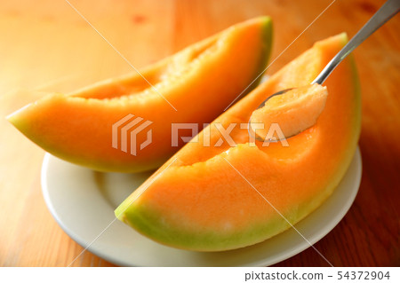 Melon spoon raised 54372904