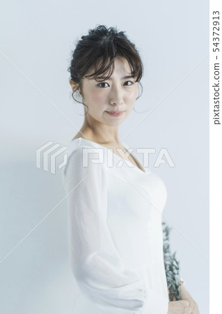 Bride Bride 54372913