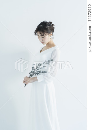 Bride Bride 54372930