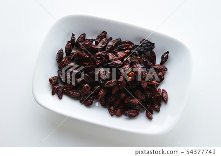 Dried wolfberry fruit 54377741