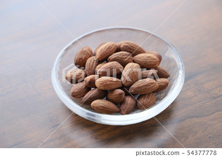 Almond 54377778