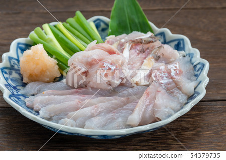 Hon-bow sashimi 54379735