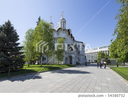 Inside of Moscow Kremlin, Russia (day) Inside of Moscow Kremlin, Russia (day) 54380732