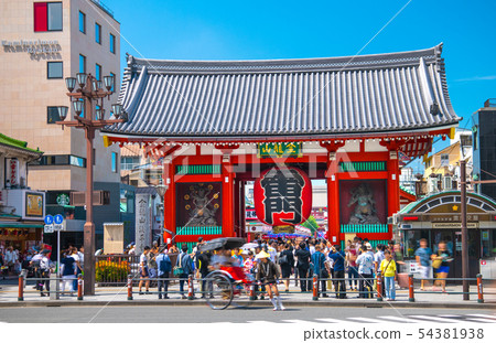 Tokyo cityscape in Japan Senso-ji (Kaminarimon) Tokyo cityscape in Japan Senso-ji (Kaminarimon) 54381938