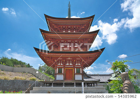 [Ieharaji (handkerchief) triple tower] Ieharaji-cho, Nishi-ku, Sakai City, Osaka Prefecture 54385962