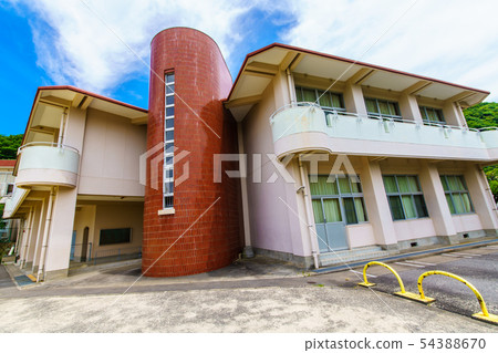 Unzen City Futtsu elementary school closing history historical record [Ohama-cho, Unzen city, Nagasaki Prefecture] 54388670